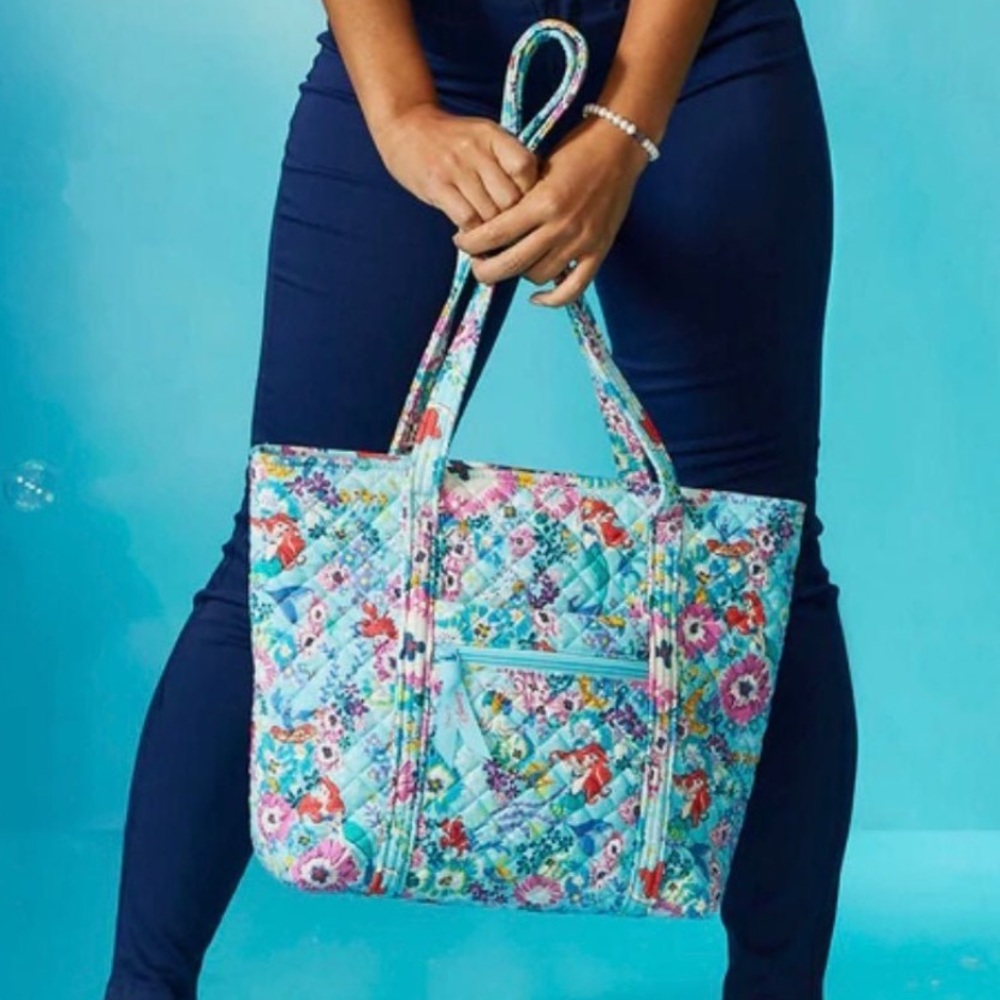 BOLO BNWOT Vera Bradley Disney Ariel Tote Bag Purse Handbag Little Mermaid - Picture 16 of 16